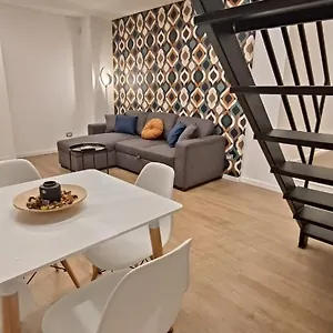 Maison Ventimiglia 83 , Catane Italie